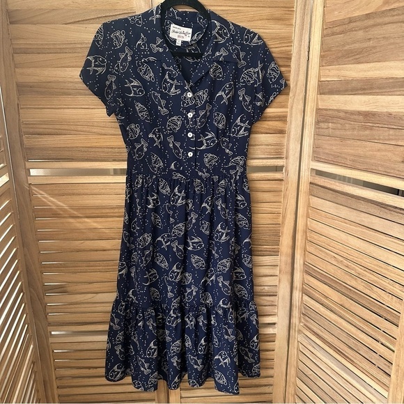 Rare HVN Charlotte dress with fish print in navy size 2 - Picture 5 of 10